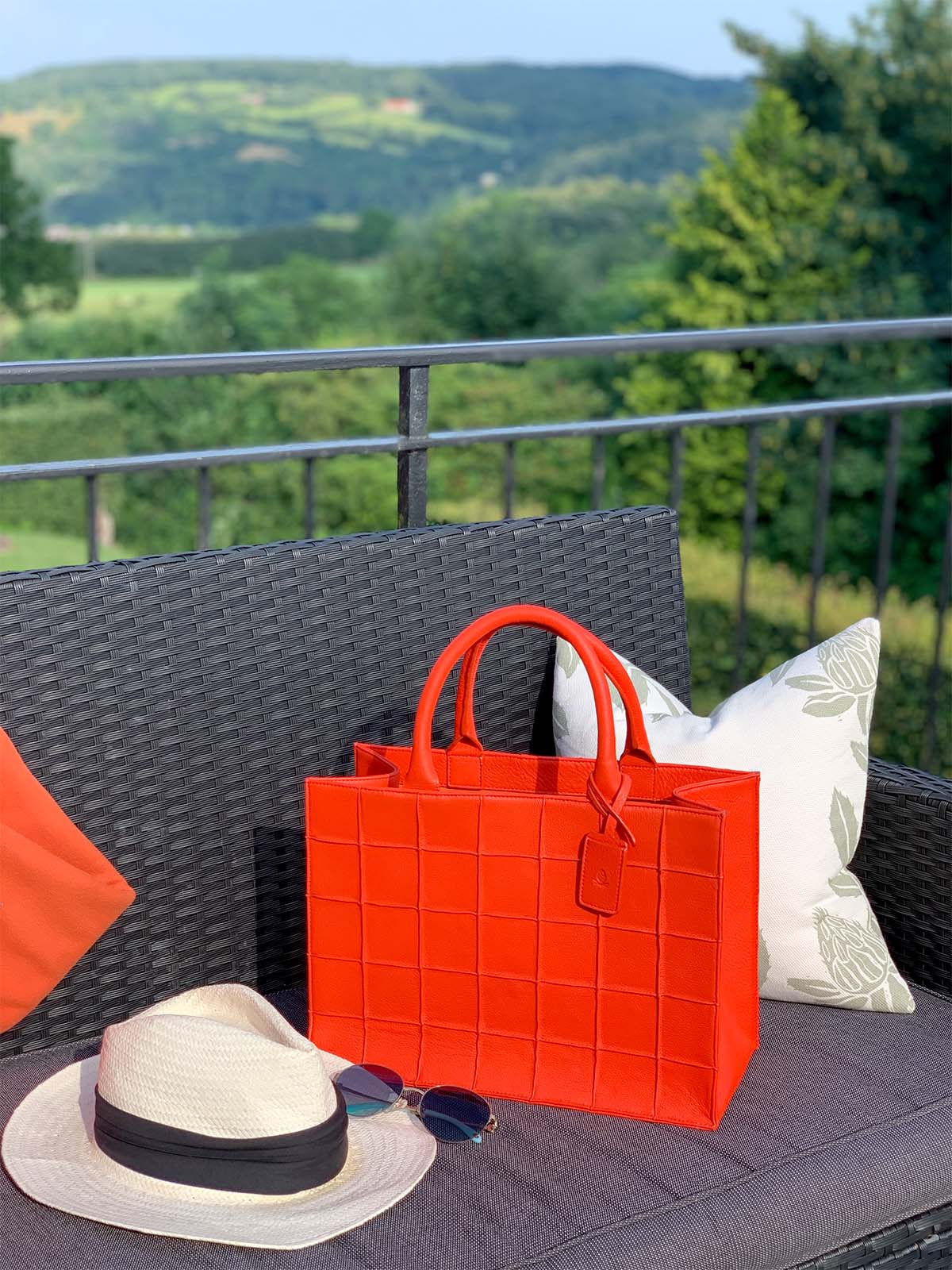 Sofia Mini Tote Passion - Image 6