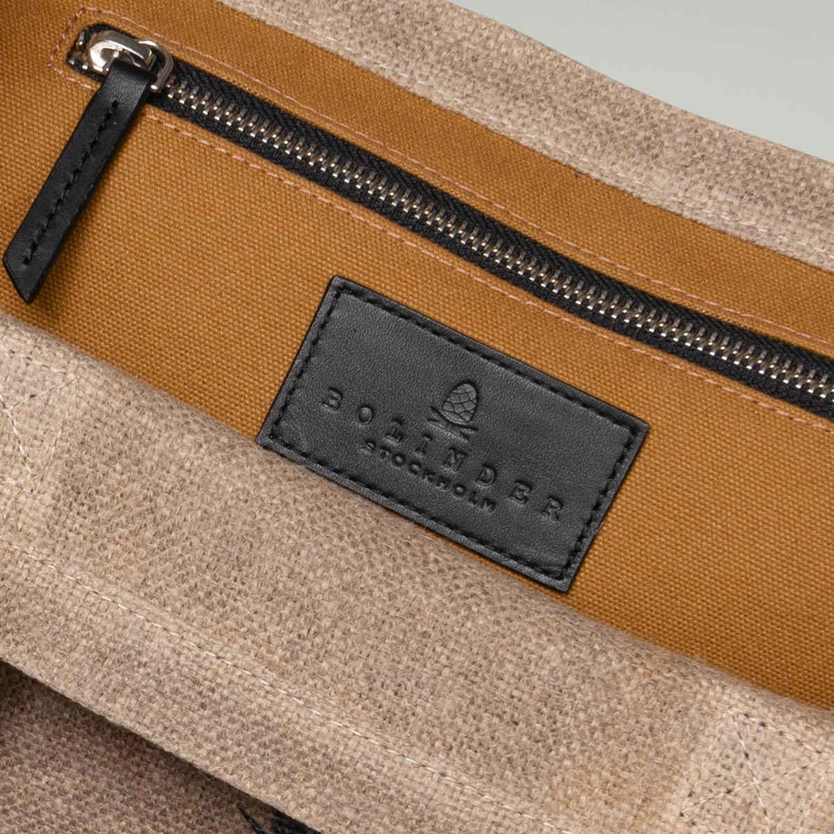 Soho Tote Hemp Olive - Image 4